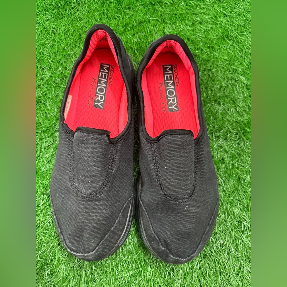 Womens Memory Foam Skechers 13771 StoneSlip On Shoes Size 8.5‎